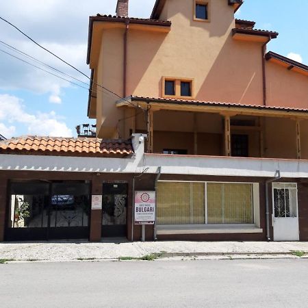 Guest House Bulgari Kazanlŭk Exteriér fotografie